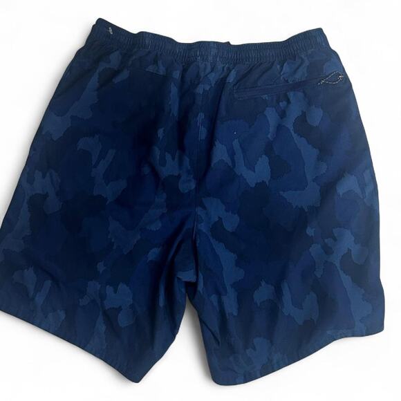 Blue Camo Patagonia shorts large Pockets Lined Large Womens - Picture 3 of 4